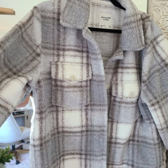 Abercrombie plaid sherpa shirt jacket large - Picture 9 of 16